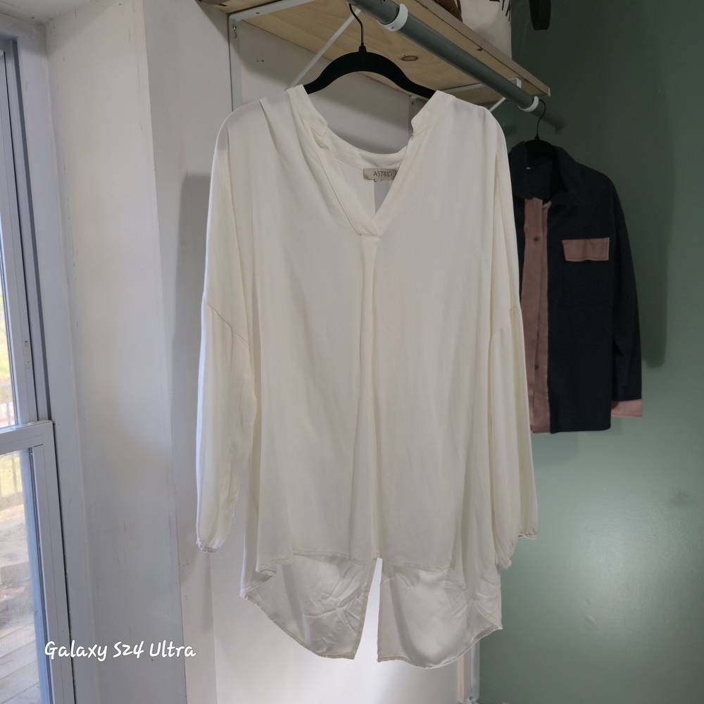 Chic Cream Women's Tunic Top